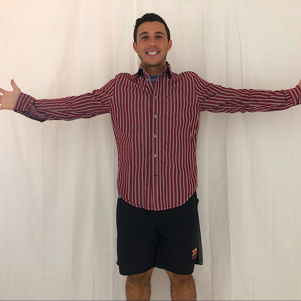 Abercrombie and Fitch button down shirt 👕 RED 🐙